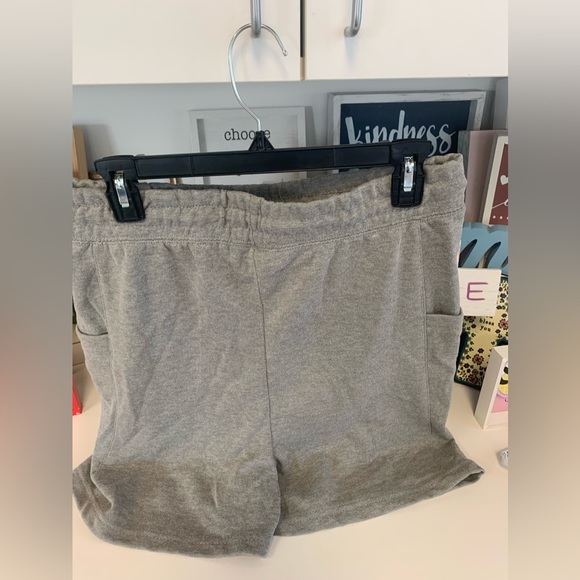5 for $25- NWT - originally $32- LEG3ND Gray Shorts Size Medium - Picture 11 of 16